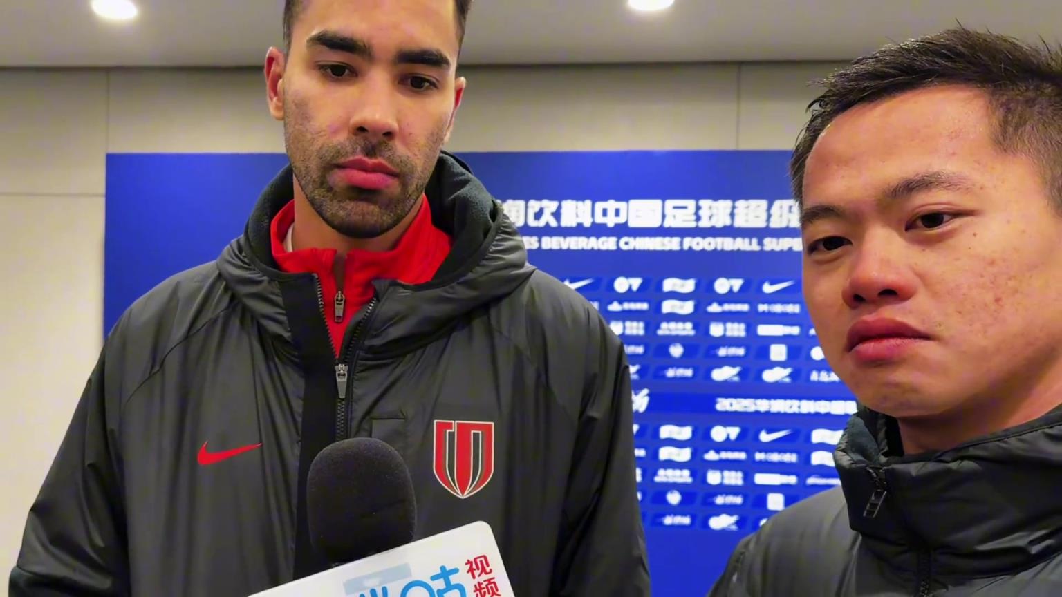 德?tīng)柤佣噘惡蟛稍L：主教練給了我很大信心，拿到3分的最重要的