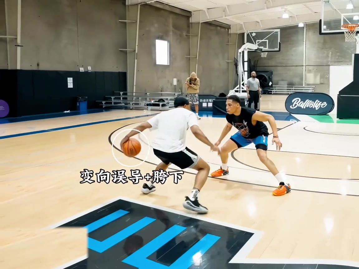 “實(shí)戰(zhàn)中的節(jié)奏過(guò)人動(dòng)作鑒賞，連續(xù)胯下變向舞蹈銜接頓拜突破”